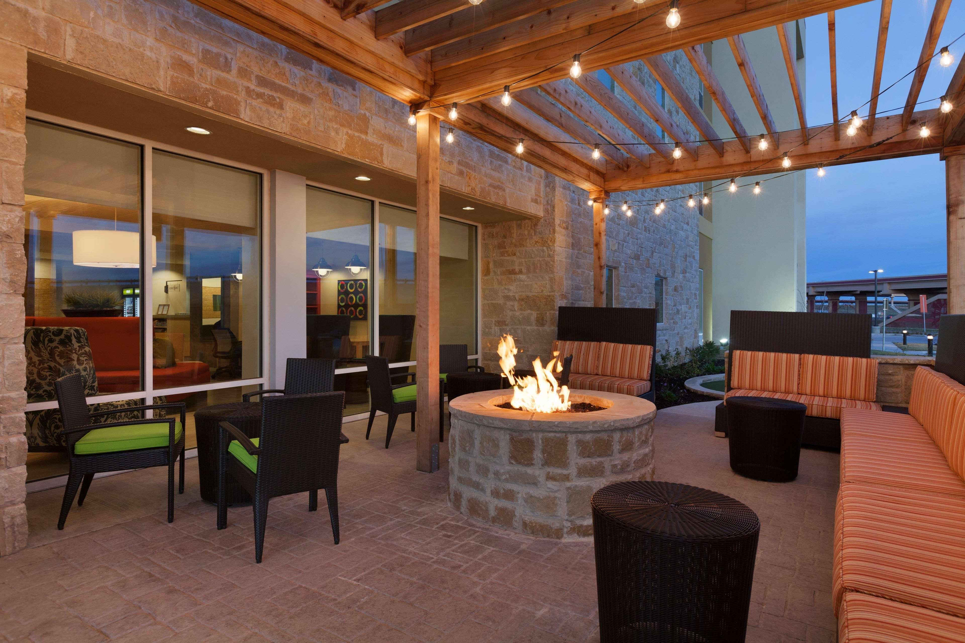 Home2 Suites By Hilton Lubbock Eksteriør bilde
