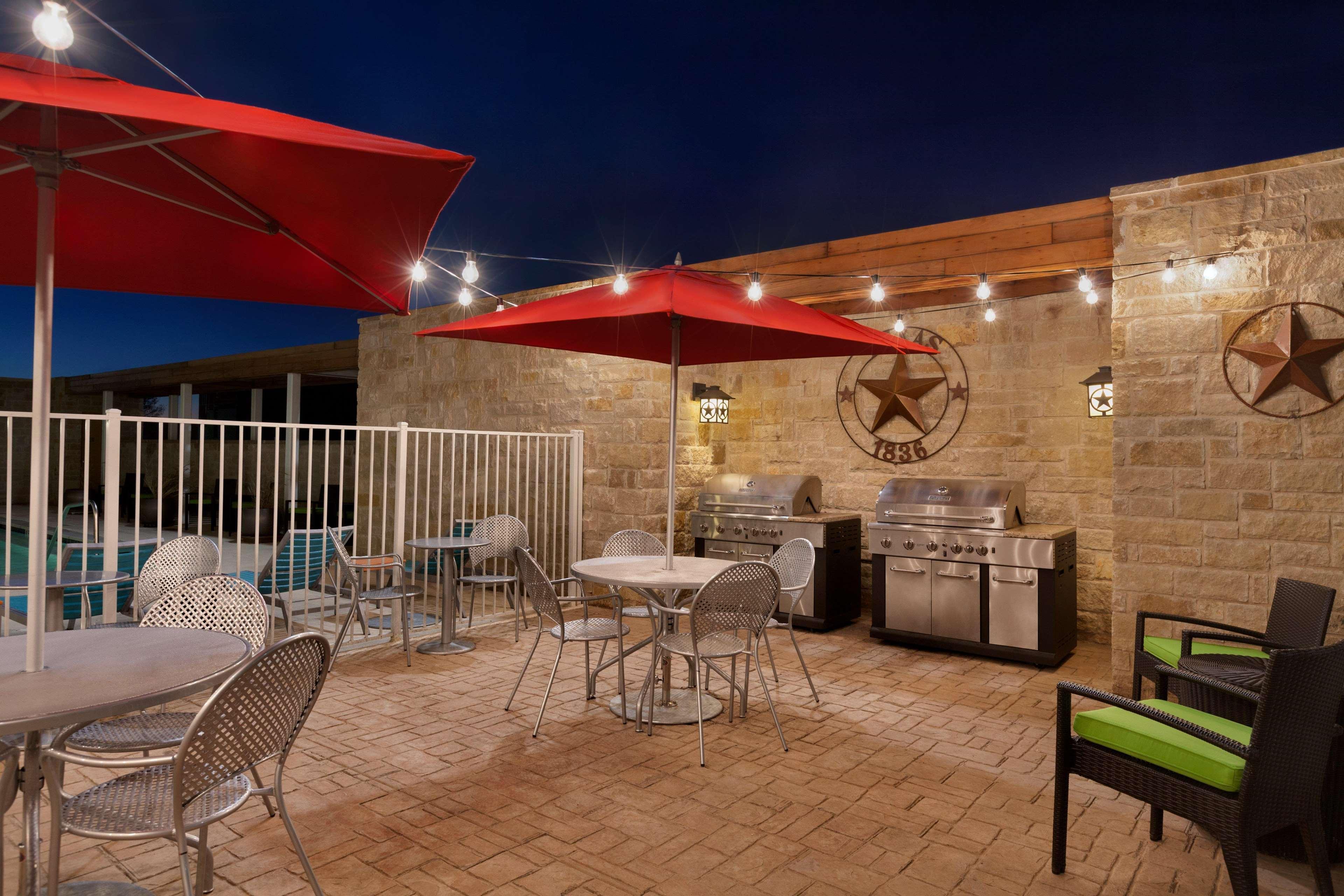 Home2 Suites By Hilton Lubbock Eksteriør bilde
